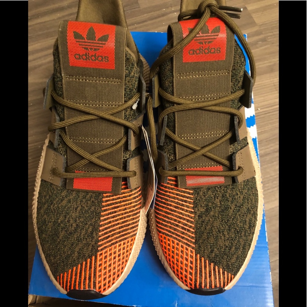 NWT Men’s Adidas shoes size 8.5